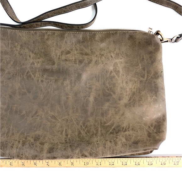 Joy Susan 2-piece Vegan Gray Brown Crossbody Hobo Bag and Wristlet Set LIKE NEW - Picture 6 of 14